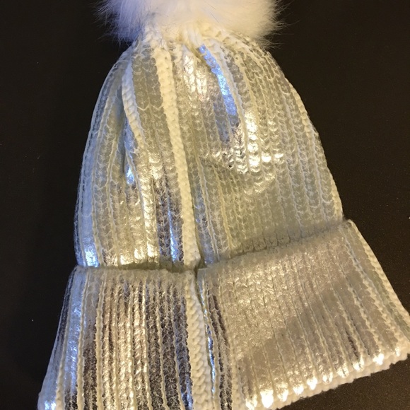 Two New Simply Southern Knitted Sparkling ✨ Hats - Picture 7 of 7